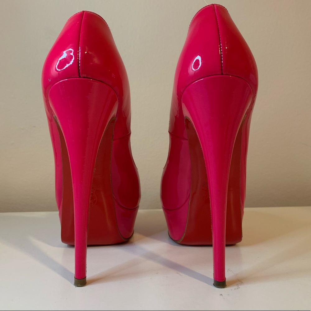 Christian Louboutin Lady Peep